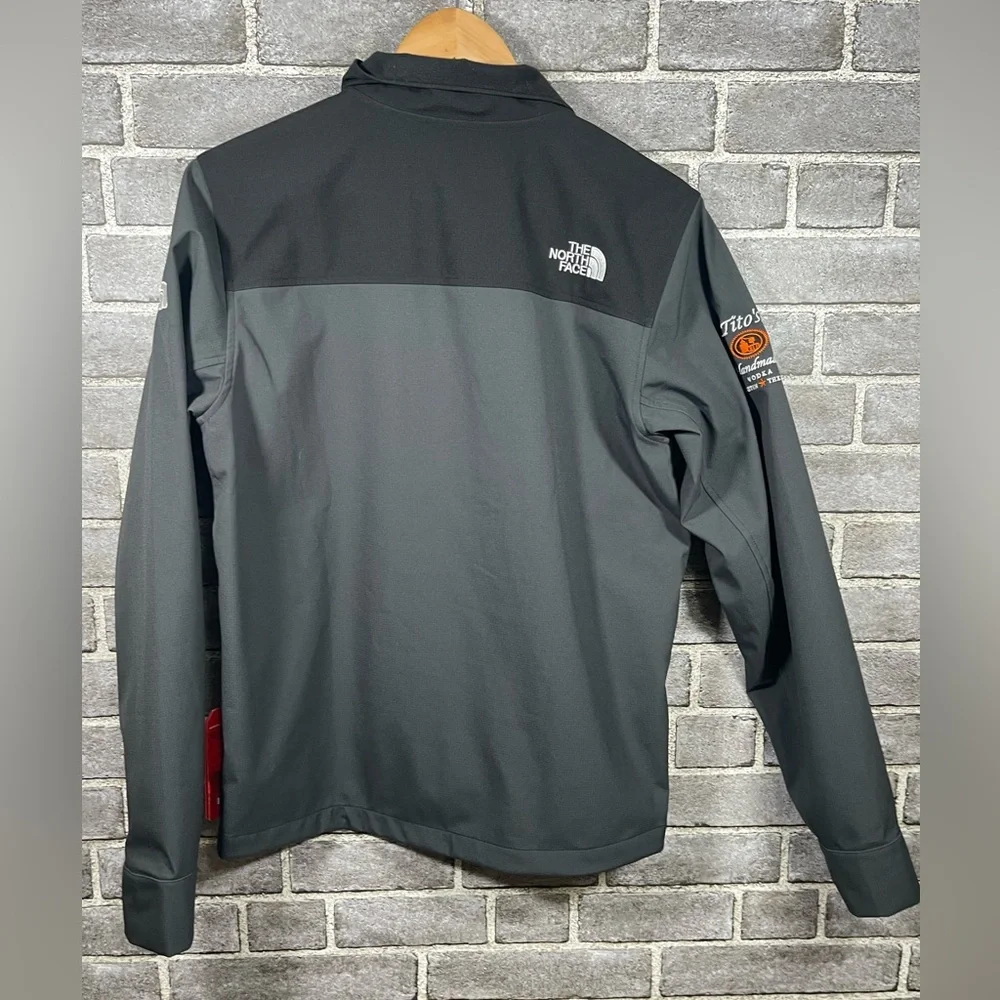 Tito’s Vodka The North Face Castle Rock Soft Shell Jacket Gray Men’s Small NWT